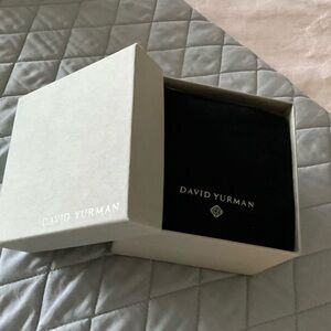Beautiful David Yurman leather boxed set